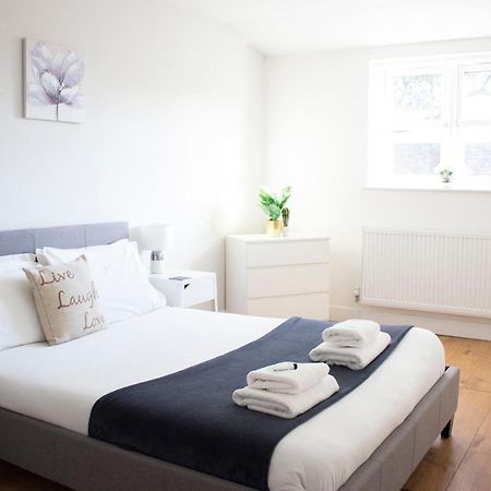 Large Ground Floor Pet Friendly 2 Bedroom Apartment With Free Parking Loughborough Ngoại thất bức ảnh