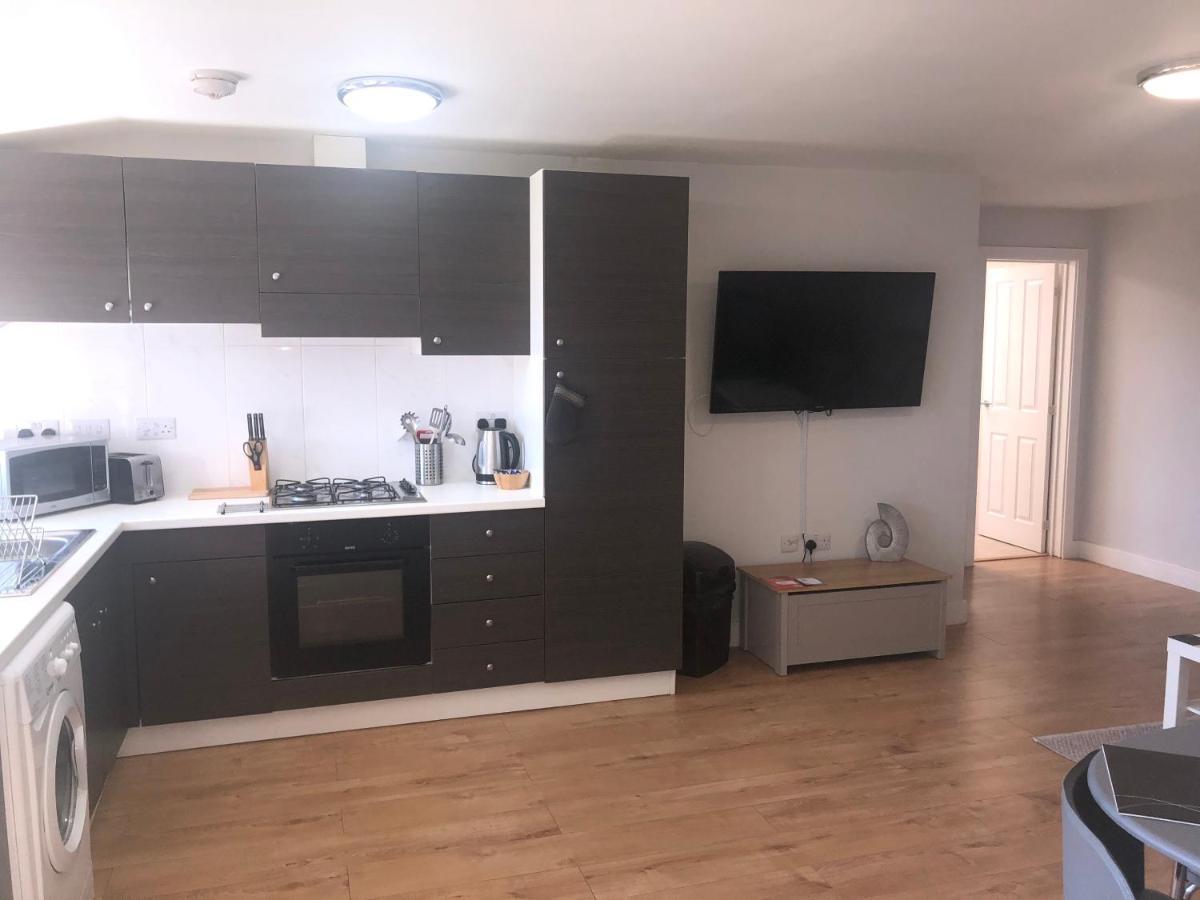 Large Ground Floor Pet Friendly 2 Bedroom Apartment With Free Parking Loughborough Ngoại thất bức ảnh