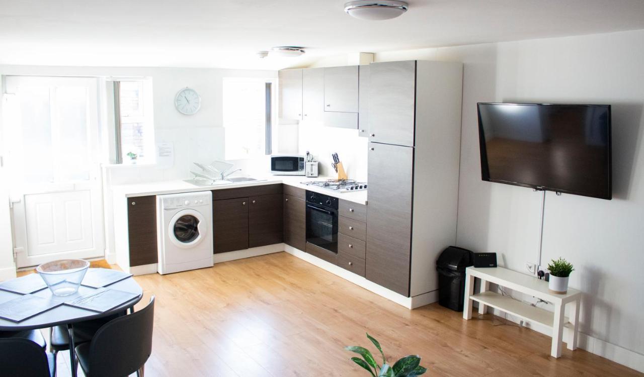 Large Ground Floor Pet Friendly 2 Bedroom Apartment With Free Parking Loughborough Ngoại thất bức ảnh