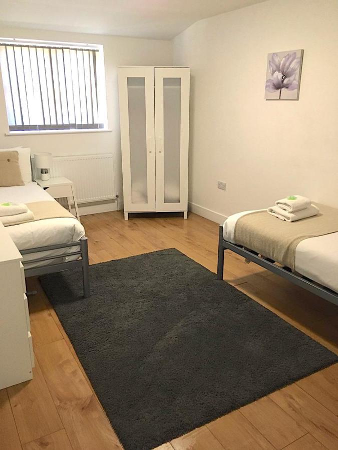 Large Ground Floor Pet Friendly 2 Bedroom Apartment With Free Parking Loughborough Ngoại thất bức ảnh